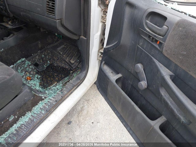 20251736 :رقم المزاد ، 1B7GL22X11S245696 vin ، 2001 Dodge Dakota Club Cab مزاد بيع
