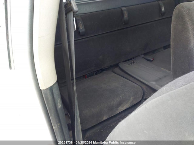 20251736 :رقم المزاد ، 1B7GL22X11S245696 vin ، 2001 Dodge Dakota Club Cab مزاد بيع