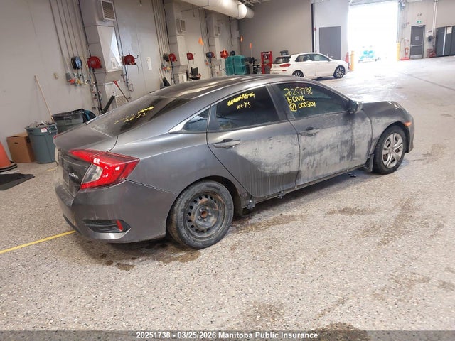Продаж на аукціоні авто 2016 Honda Civic Lx, vin: 2HGFC2F52GH000301, номер лоту: 20251738