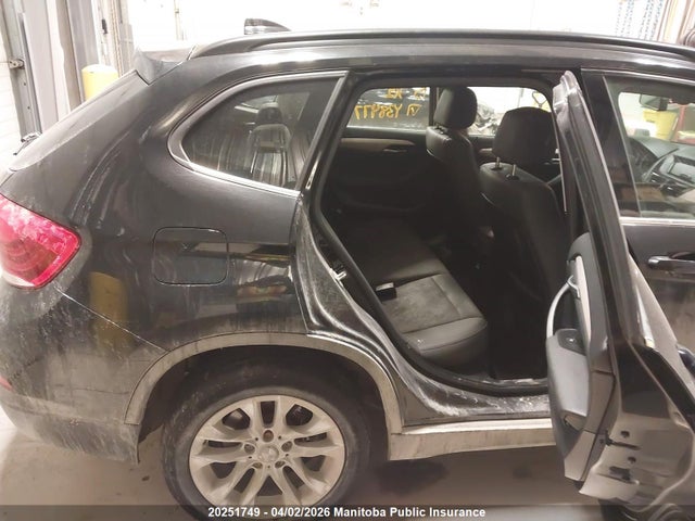 WBAVL1C55FVY38477 BMW X1 28i