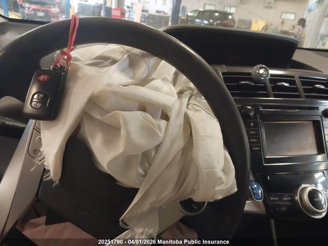 20251790 :رقم المزاد ، JTDZN3EU0C3058103 vin ، 2012 Toyota Prius V مزاد بيع