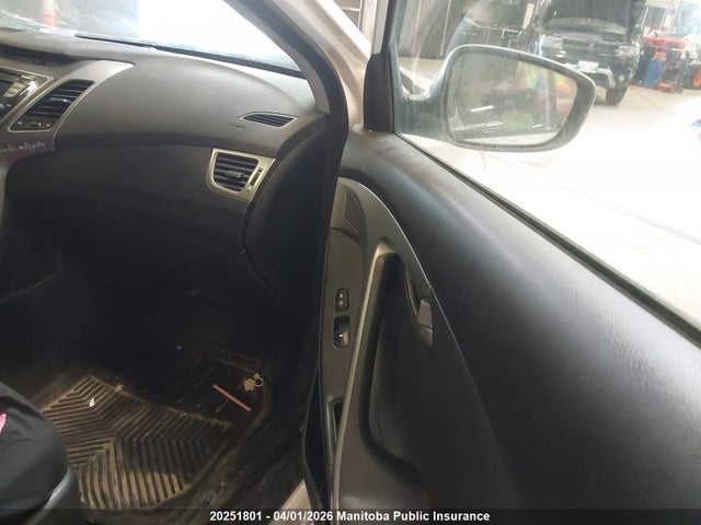 Продажа на аукционе авто 2015 Hyundai Elantra Se, vin: KMHDH4AE6FU306502, номер лота: 20251801
