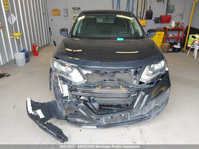 20251817 :رقم المزاد ، 5N1AT2MV8HC763998 vin ، 2017 Nissan Rogue S مزاد بيع