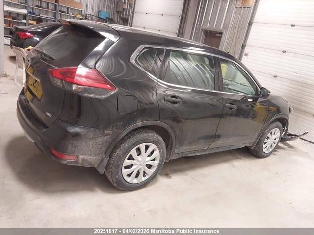 20251817 :رقم المزاد ، 5N1AT2MV8HC763998 vin ، 2017 Nissan Rogue S مزاد بيع