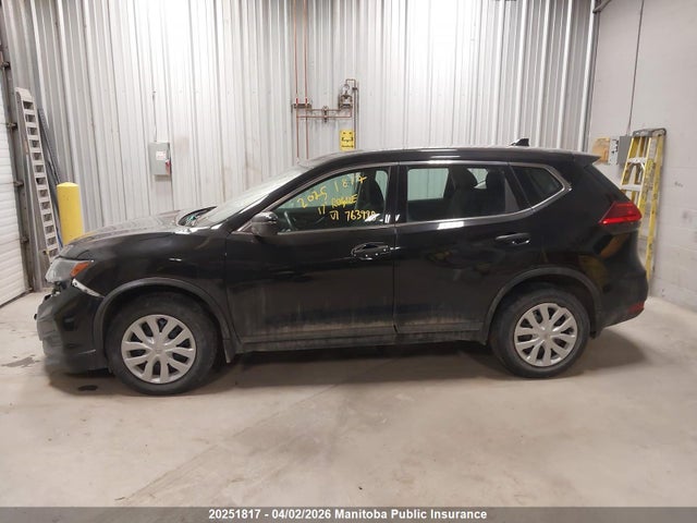 20251817 :رقم المزاد ، 5N1AT2MV8HC763998 vin ، 2017 Nissan Rogue S مزاد بيع