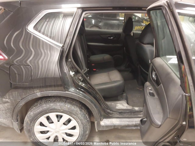 20251817 :رقم المزاد ، 5N1AT2MV8HC763998 vin ، 2017 Nissan Rogue S مزاد بيع