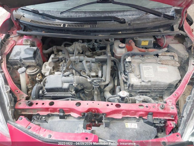 JTDKDTB39J1608228 Toyota PRIUS C