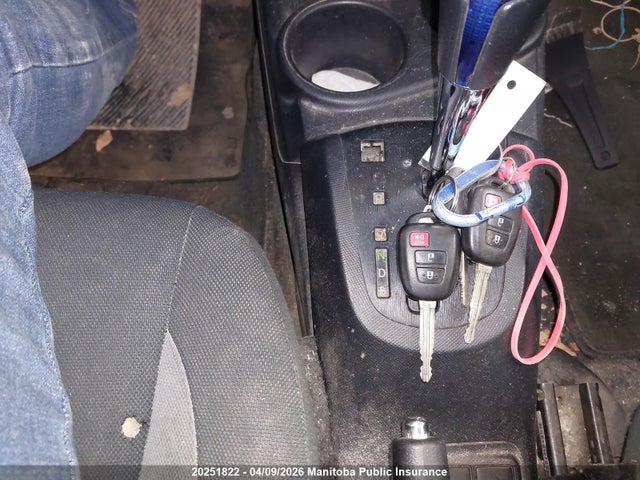 JTDKDTB39J1608228 Toyota PRIUS C