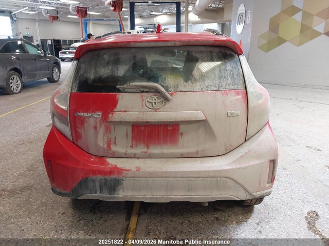 JTDKDTB39J1608228 Toyota PRIUS C