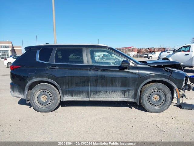 JA4J4VA88RZ604571 Mitsubishi Outlander Le