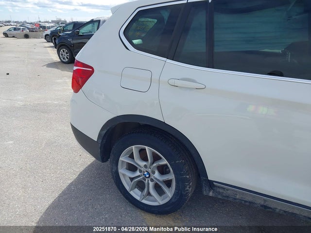 5UXWX9C59E0D27037 BMW X3 28I