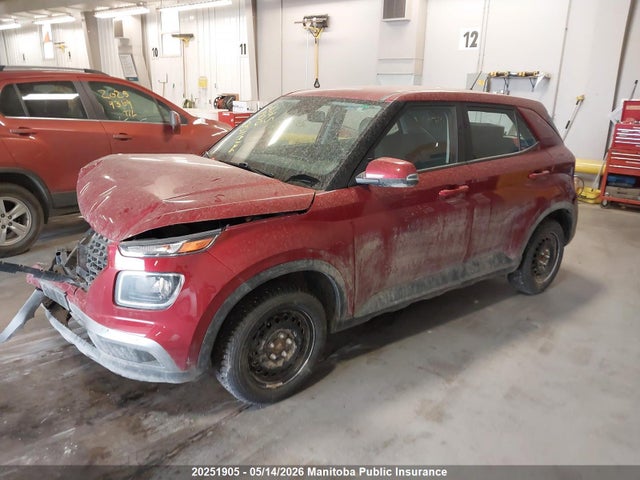 KMHRB8A37SU364674 Hyundai Venue Essential