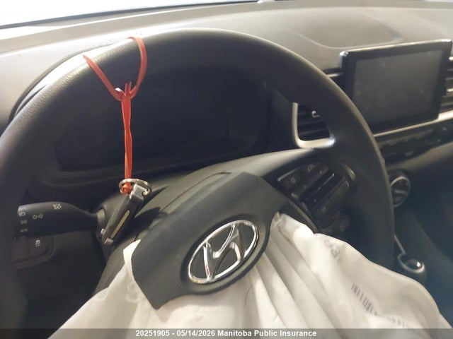 KMHRB8A37SU364674 Hyundai Venue Essential