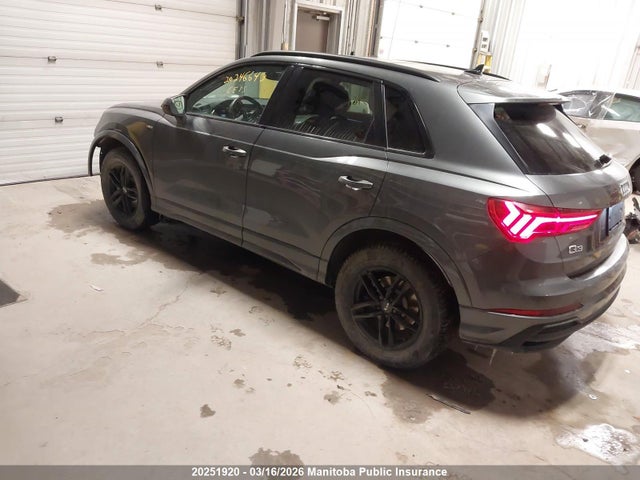 20251920 :رقم المزاد ، WA1FECF33P1033460 vin ، 2023 Audi Q3 Technik 45 2.0 Tfsi مزاد بيع