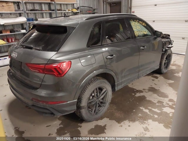 20251920 :رقم المزاد ، WA1FECF33P1033460 vin ، 2023 Audi Q3 Technik 45 2.0 Tfsi مزاد بيع