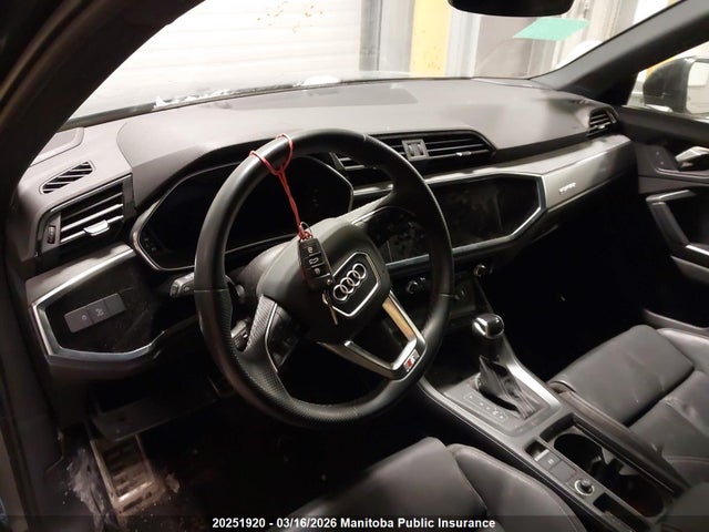 20251920 :رقم المزاد ، WA1FECF33P1033460 vin ، 2023 Audi Q3 Technik 45 2.0 Tfsi مزاد بيع