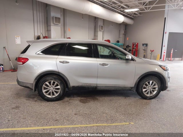 5XYPG4A32GG020894 KIA SORENTO LX