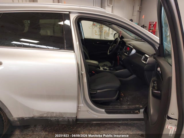 5XYPG4A32GG020894 KIA SORENTO LX