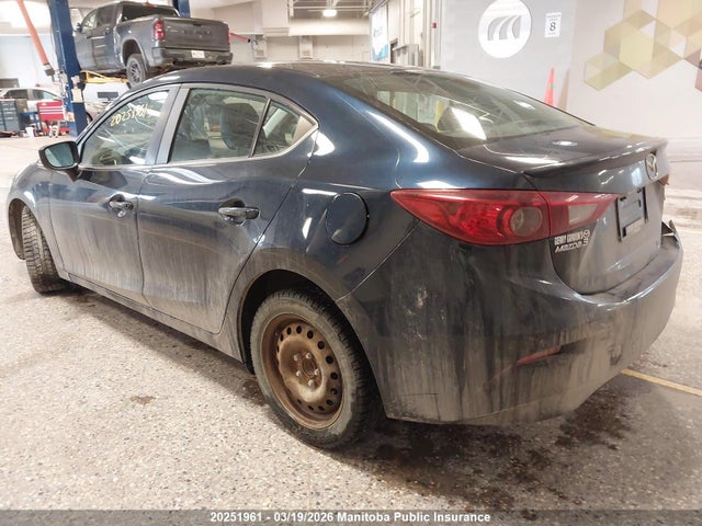 3MZBN1T77HM143414 Mazda Mazda3 Se Sky