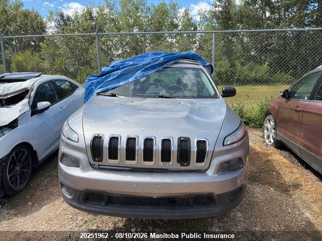 1C4PJMAB3GW358333 Jeep Cherokee Sport