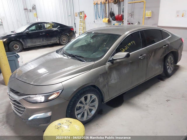 1G1ZD5STXLF083821 Chevrolet MALIBU LT