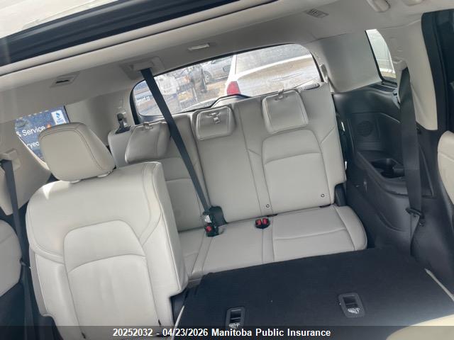 5N1DR3CE9NC203230 Nissan Pathfinder Sl