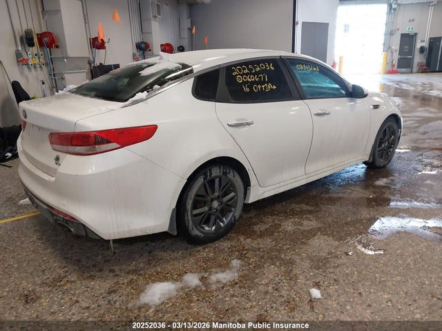 5XXGT4L30GG060677 KIA Optima Lx