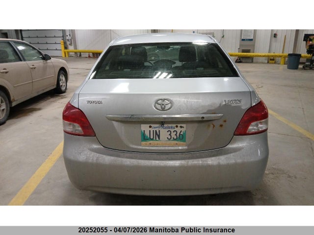 20252055 :رقم المزاد ، JTDBT923X81217458 vin ، 2008 Toyota Yaris مزاد بيع