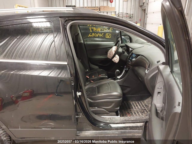 3GNCJRSB1KL309082 Chevrolet Trax Premier