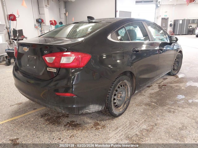 1G1BE5SM8H7143703 Chevrolet Cruze Lt Turbo