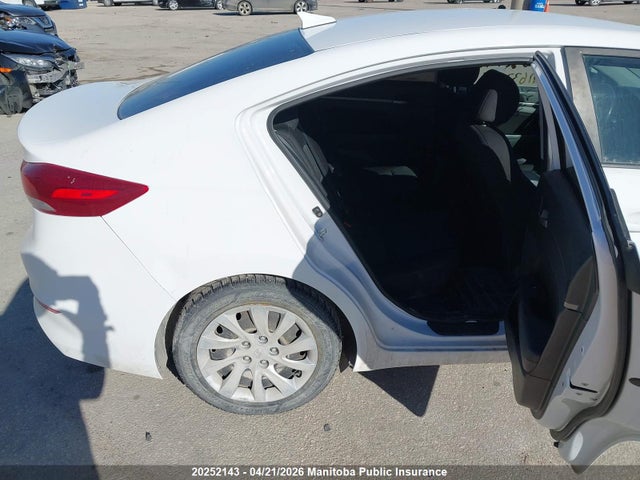 Продаж на аукціоні авто 2018 Hyundai Elantra Gl, vin: KMHD84LF8JU633076, номер лоту: 20252143