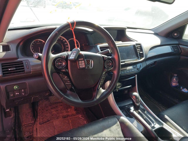 20252183 :رقم المزاد ، 1HGCR3F90HA800055 vin ، 2017 Honda Accord Touring V6 مزاد بيع