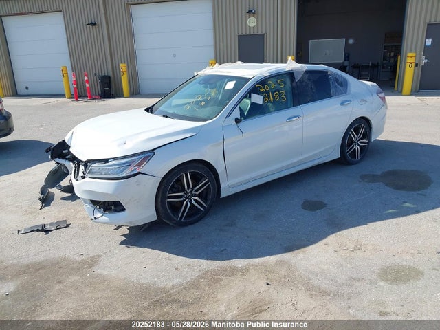 20252183 :رقم المزاد ، 1HGCR3F90HA800055 vin ، 2017 Honda Accord Touring V6 مزاد بيع