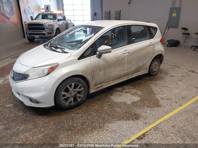 20252187 :رقم المزاد ، 3N1CE2CP4FL392935 vin ، 2015 Nissan Versa Note Sr مزاد بيع