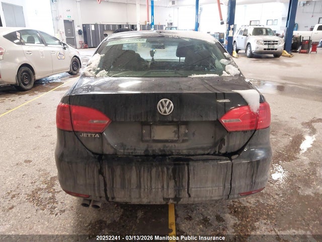 20252241 :رقم المزاد ، 3VW2K7AJ2CM375941 vin ، 2012 Volkswagen Jetta 2.0 مزاد بيع
