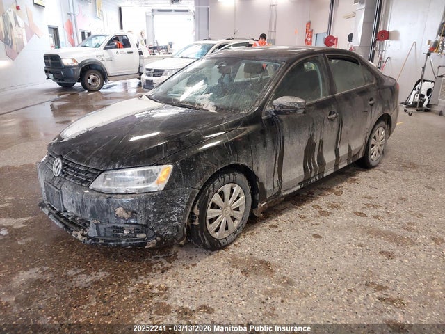 20252241 :رقم المزاد ، 3VW2K7AJ2CM375941 vin ، 2012 Volkswagen Jetta 2.0 مزاد بيع