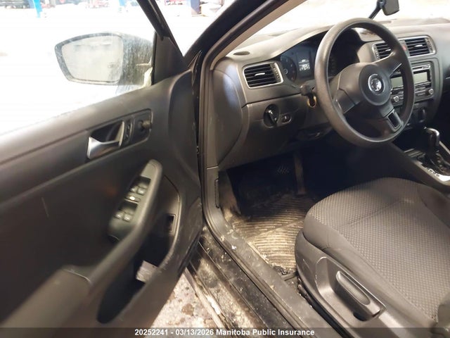 20252241 :رقم المزاد ، 3VW2K7AJ2CM375941 vin ، 2012 Volkswagen Jetta 2.0 مزاد بيع