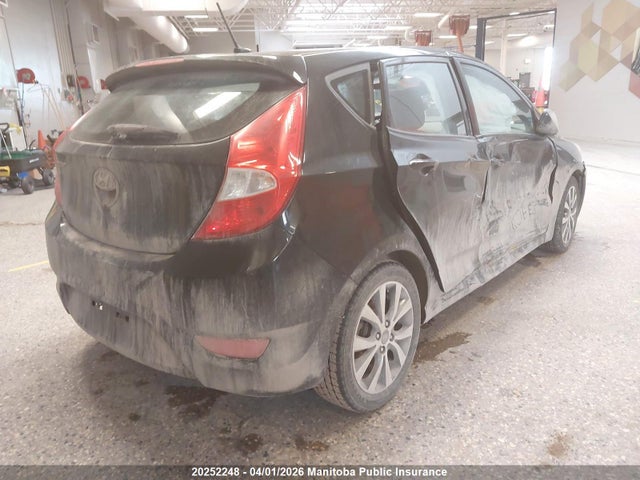 KMHCT5AE9HU341201 Hyundai ACCENT SE