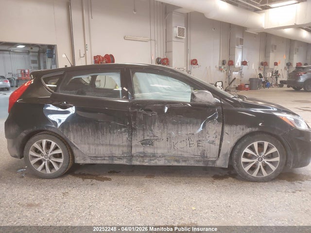 KMHCT5AE9HU341201 Hyundai ACCENT SE