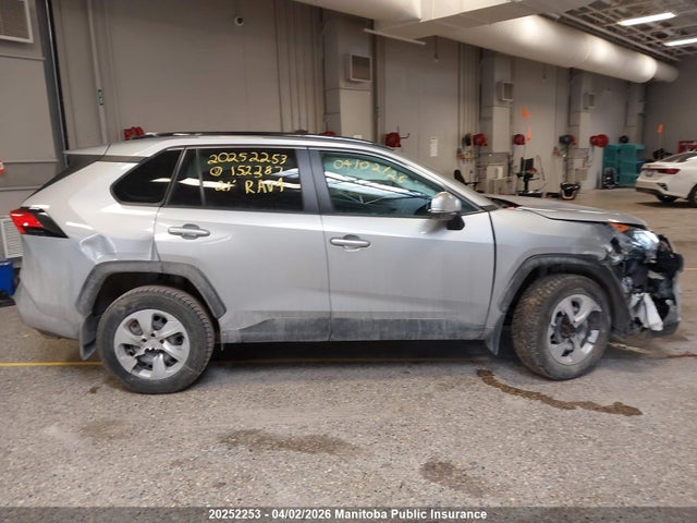 2021 Toyota Rav4 Le მანქანა იყიდება აუქციონზე, vin: 2T3B1RFV9MW152387, აუქციონის ნომერი: 20252253