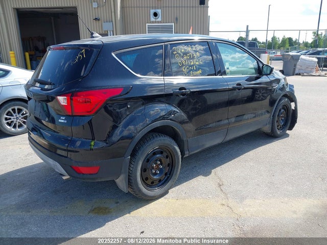 Ford ESCAPE SE 2019 1FMCU9GD4KUC40738 Image 4