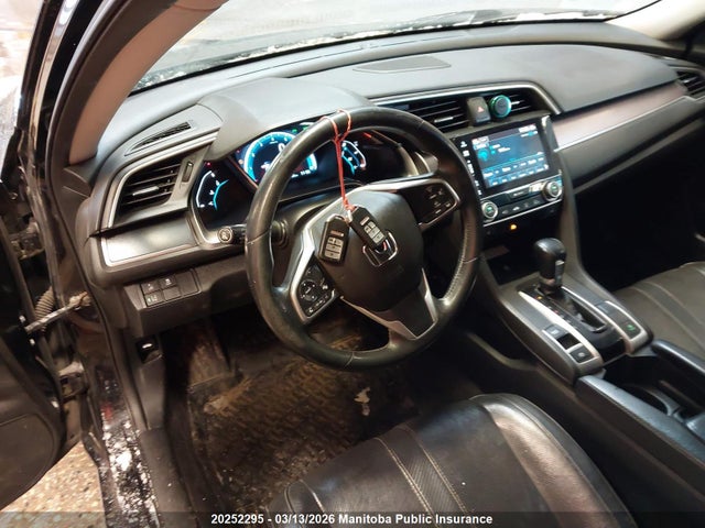 2HGFC1F9XHH102525 Honda Civic Touring