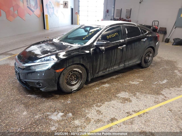 2HGFC1F9XHH102525 Honda Civic Touring