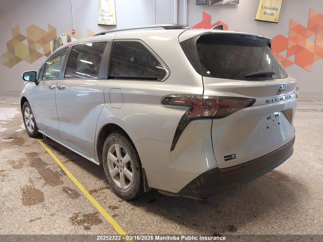 20252322 :رقم المزاد ، 5TDGRKEC2PS161802 vin ، 2023 Toyota Sienna Xle Hybrid مزاد بيع