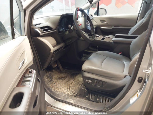 20252322 :رقم المزاد ، 5TDGRKEC2PS161802 vin ، 2023 Toyota Sienna Xle Hybrid مزاد بيع