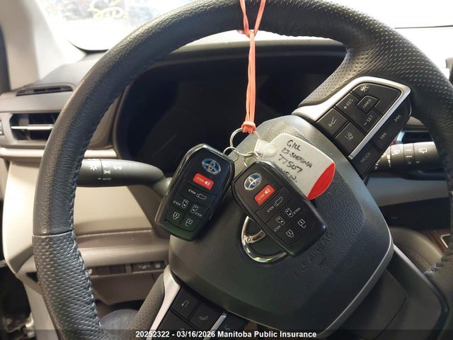20252322 :رقم المزاد ، 5TDGRKEC2PS161802 vin ، 2023 Toyota Sienna Xle Hybrid مزاد بيع