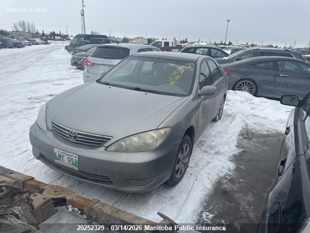 20252329 :رقم المزاد ، 4T1BE32K76U650421 vin ، 2006 Toyota Camry Le مزاد بيع