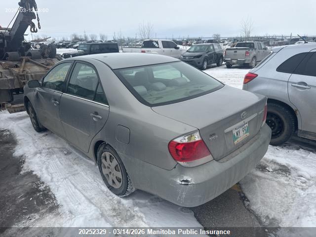 20252329 :رقم المزاد ، 4T1BE32K76U650421 vin ، 2006 Toyota Camry Le مزاد بيع