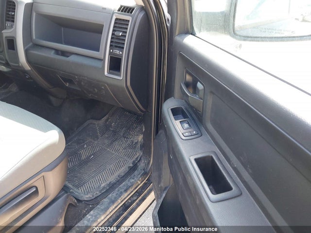 3C6RR7KT6JG158392 Dodge Ram 1500 St Crew Cab