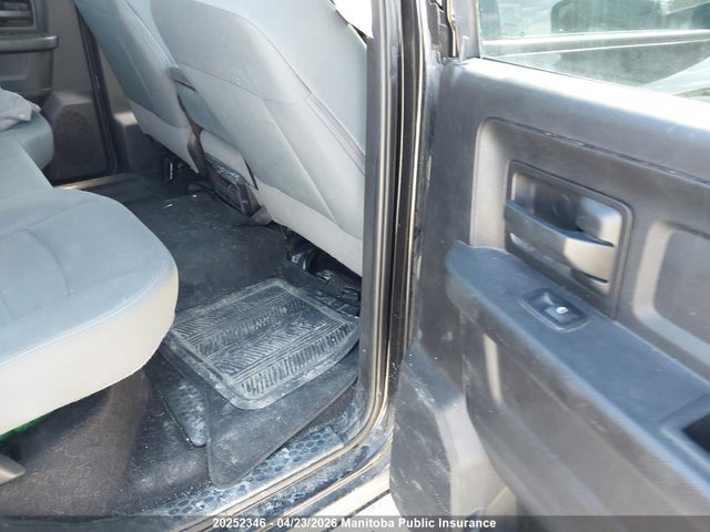 3C6RR7KT6JG158392 Dodge Ram 1500 St Crew Cab